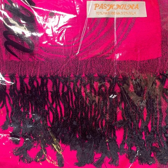 Hot Pink Pashmina Scarf With Black Rose Print - Picture 2 of 11